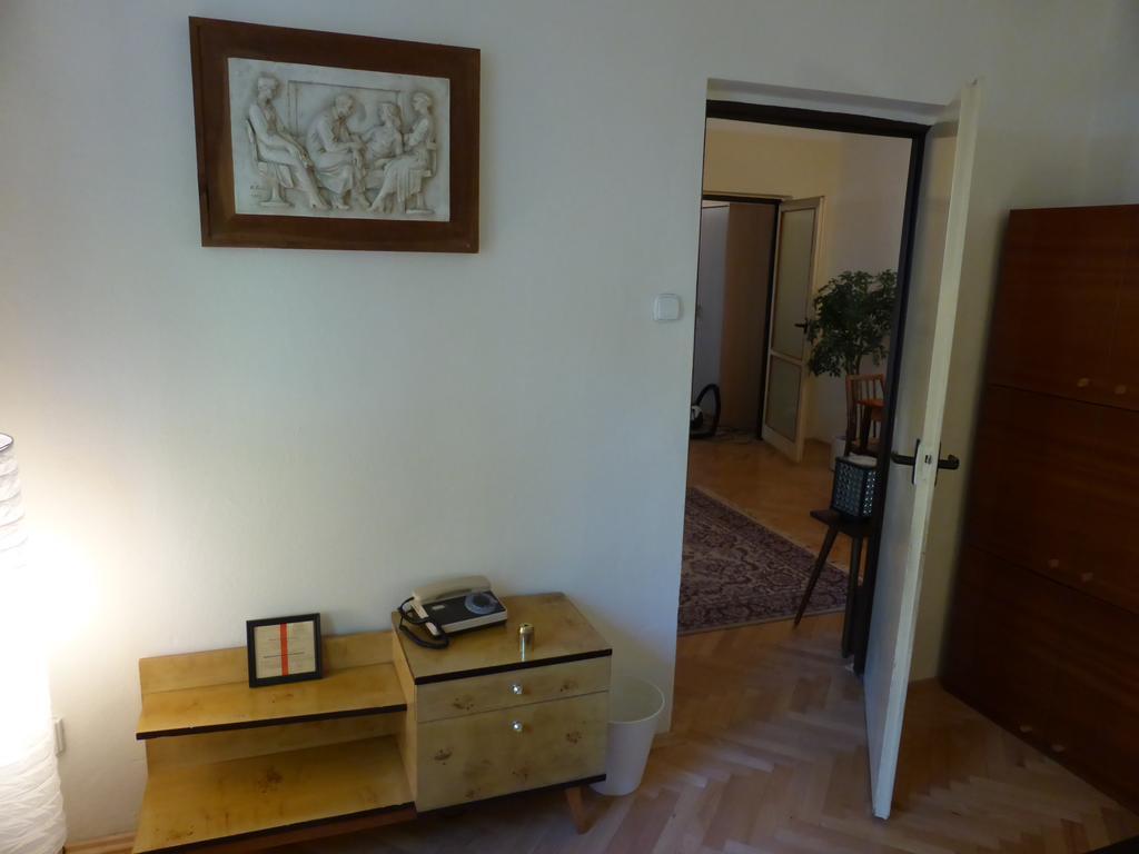 Retro Apartment Brezno Luaran gambar