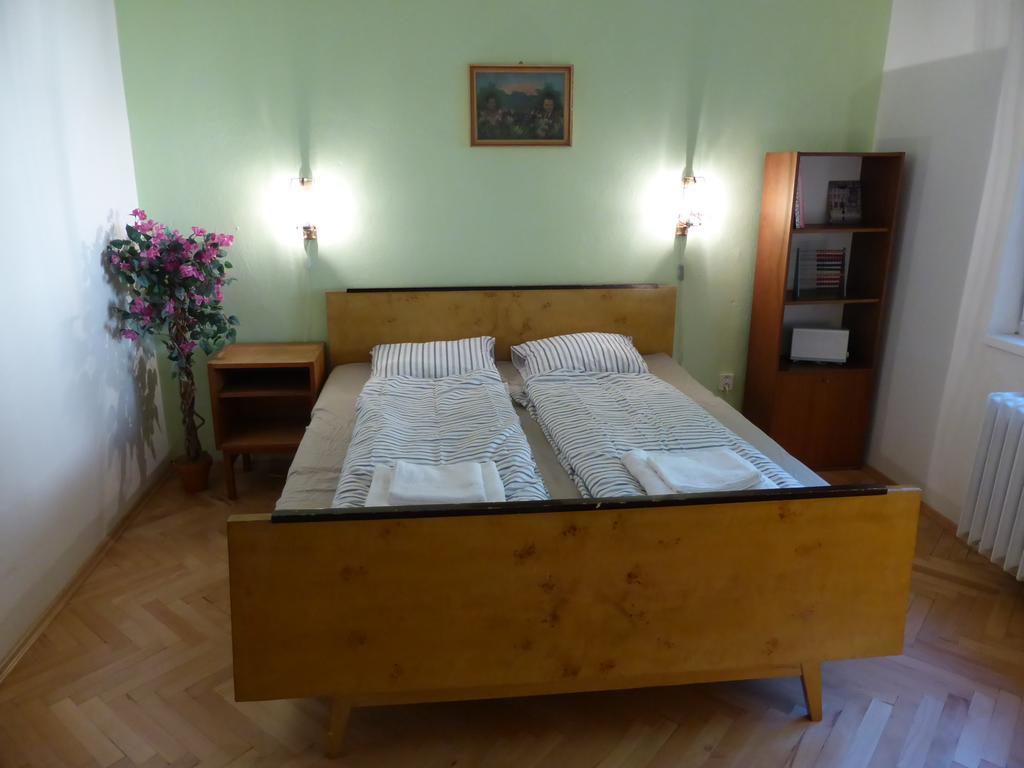 Retro Apartment Brezno Luaran gambar